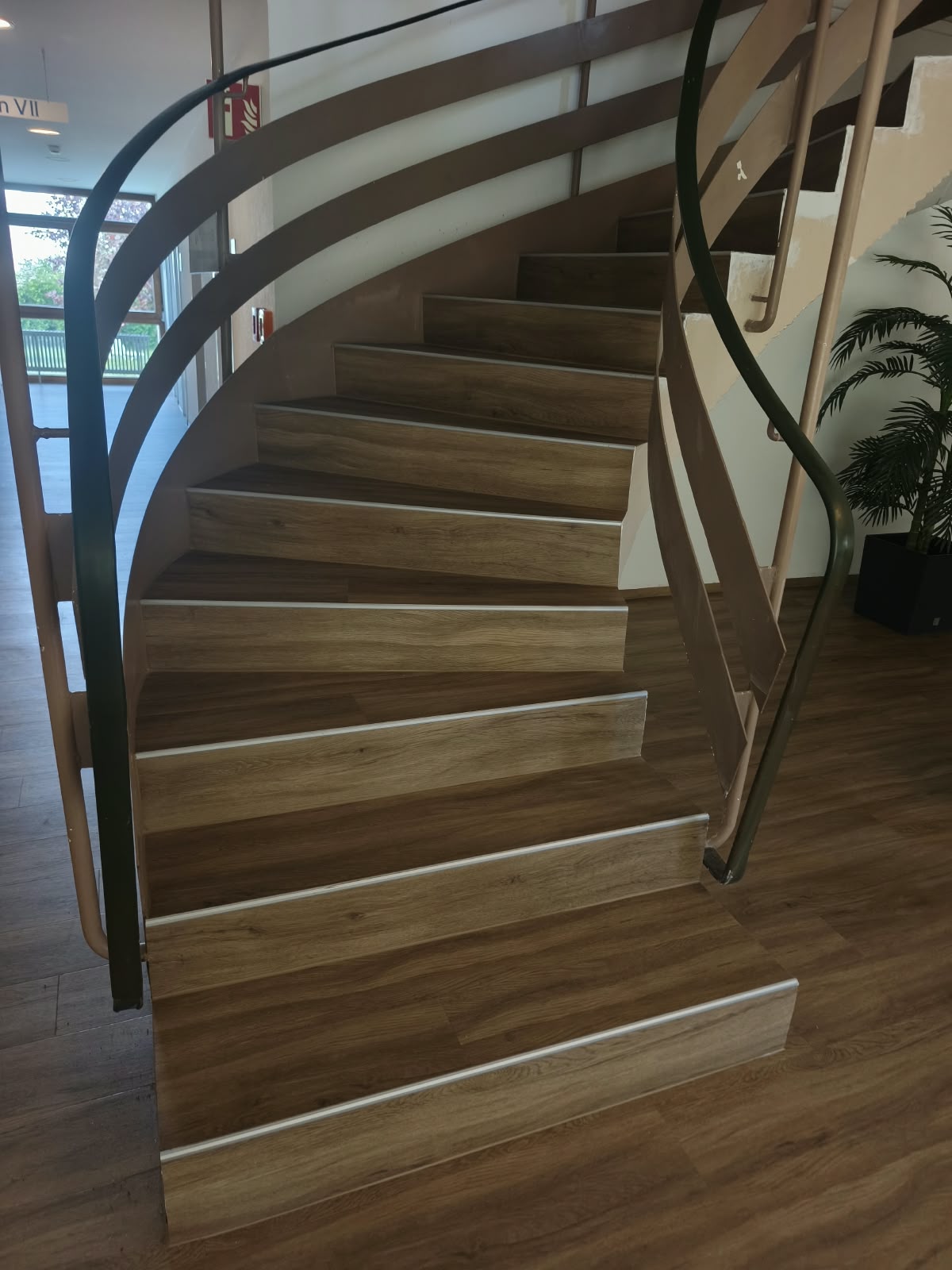 Treppenanlage, neuer Belag, SRH Gesundheitszentrum Dobel